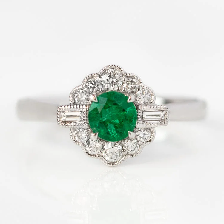 women’s birthstone rings-Vintage 18k Emerald and Diamond Cluster Ring Size 6.5