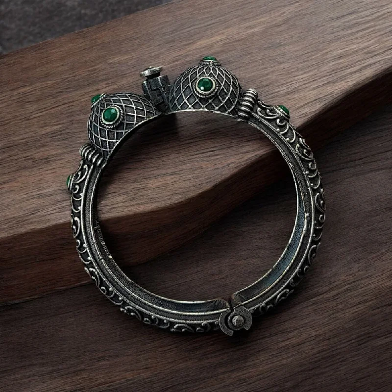 women’s charm bracelets-Maharani Jewels Oxidised Plated Openable Bangle