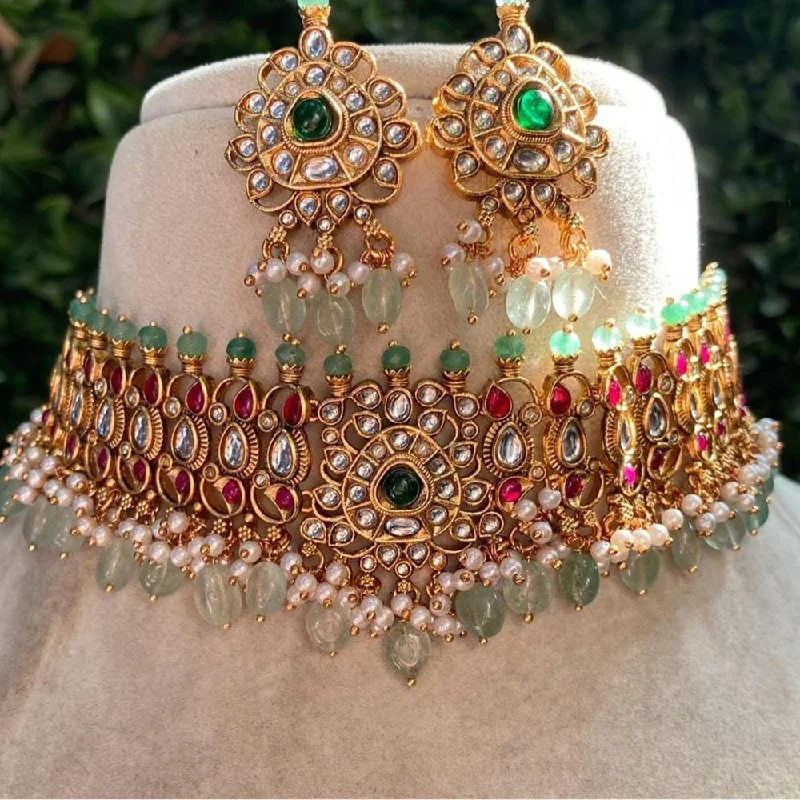 women’s rose gold chain necklaces-Shagna Gold Plated Kundan Stone Pearl And Beads Choker Necklace Set