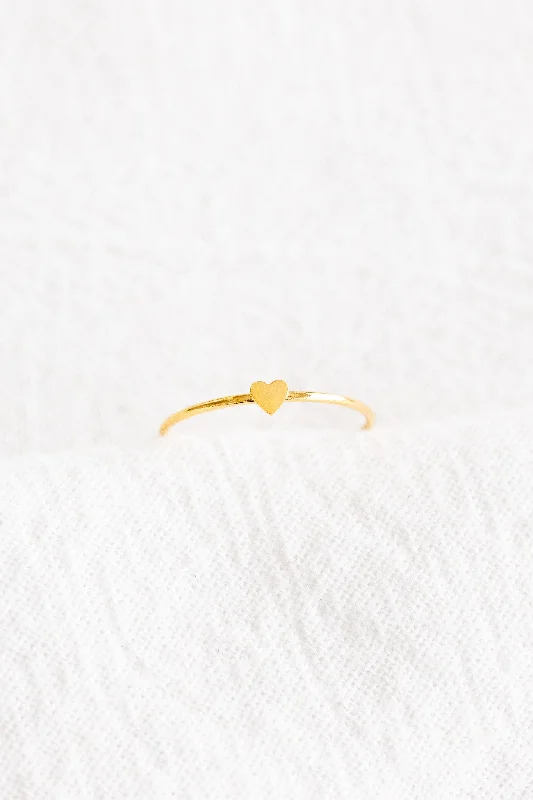 women’s wedding bands-Dainty Heart Ring