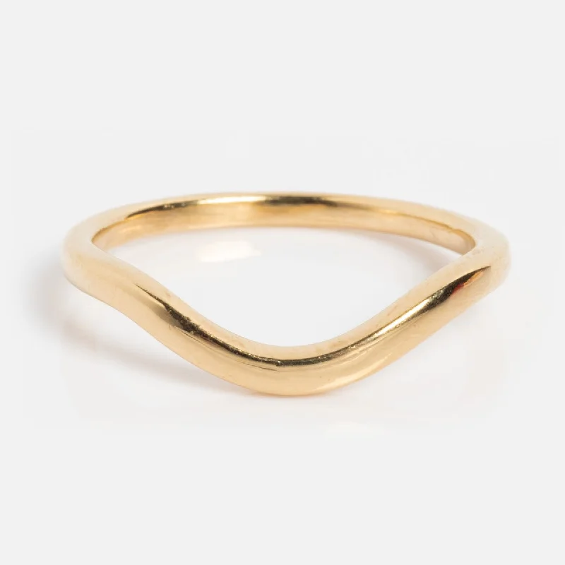 women’s vintage rings-14k Low Tide Curved Band