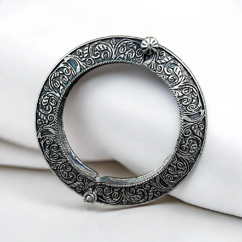 women’s fashion bangles-Maharani Jewels Oxidised Plated Openable Bangle