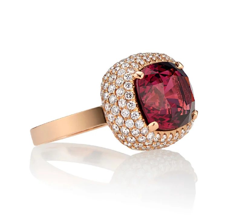 women’s floral engagement rings-GARNET AND DIAMOND RING WITH PAVÉ BASKET